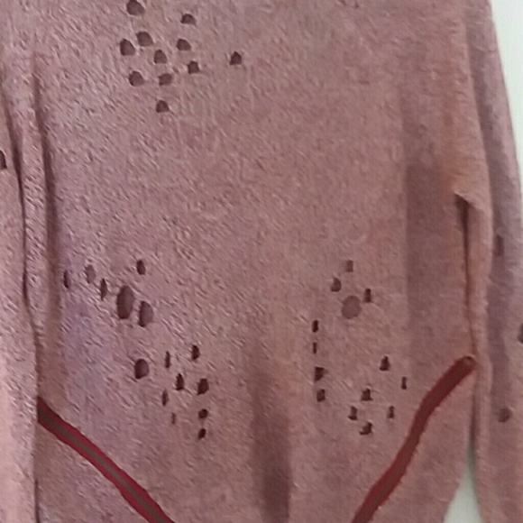 sweater - Picture 4 of 4